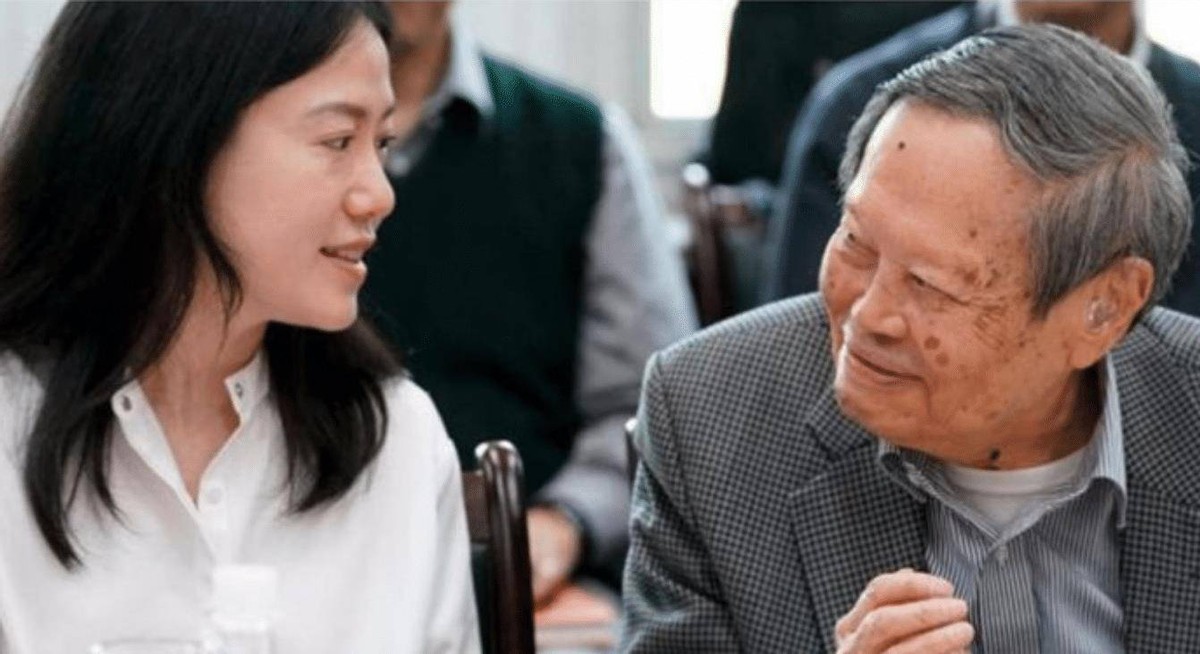 翁帆对95岁杨振宁有多少爱情,翁帆把杨振宁照顾得很好