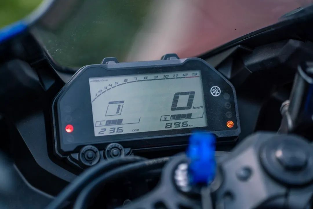 新款雅马哈yzfr3怎么样,雅马哈YZF-R25测评