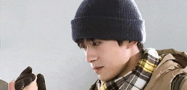 脸宽是不是没救了,长脸没福气对吗