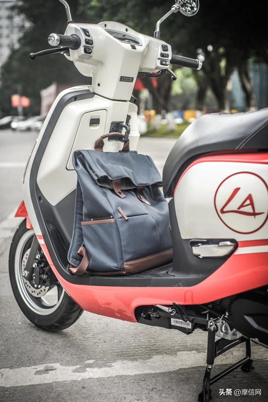 新大洲本田ns125la驾驶感受,新大洲本田NS125LA优点和缺点