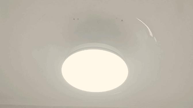 普通风扇灯和隐形风扇灯哪个实用,风扇灯选择什么样的最实用