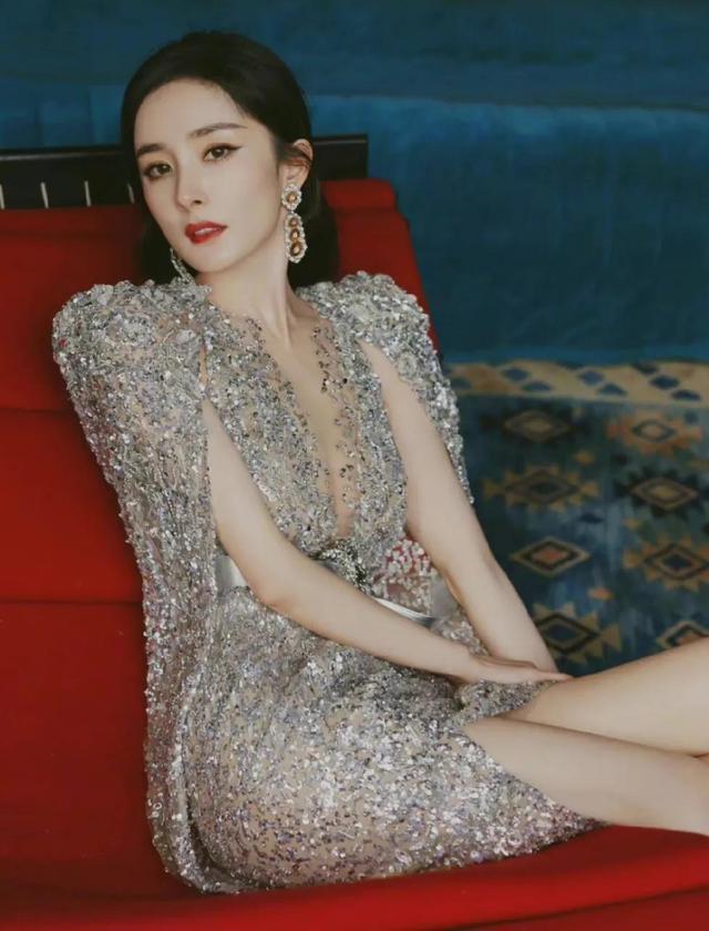 嘉行传媒在杨幂面前的求生欲,嘉行与杨幂