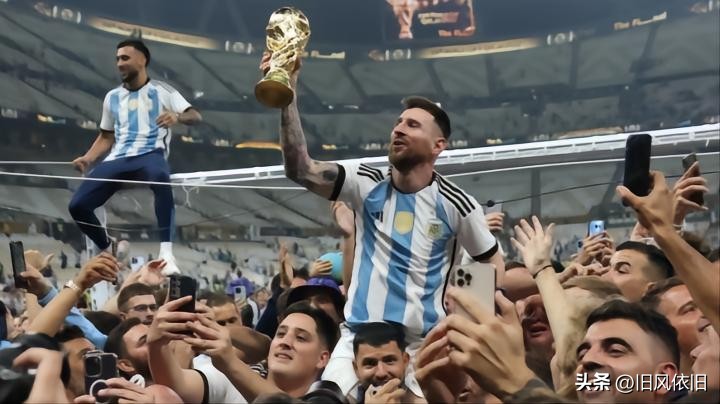 告别2022：有人圆梦有人泪流满面，有人胡闹有人再也不见