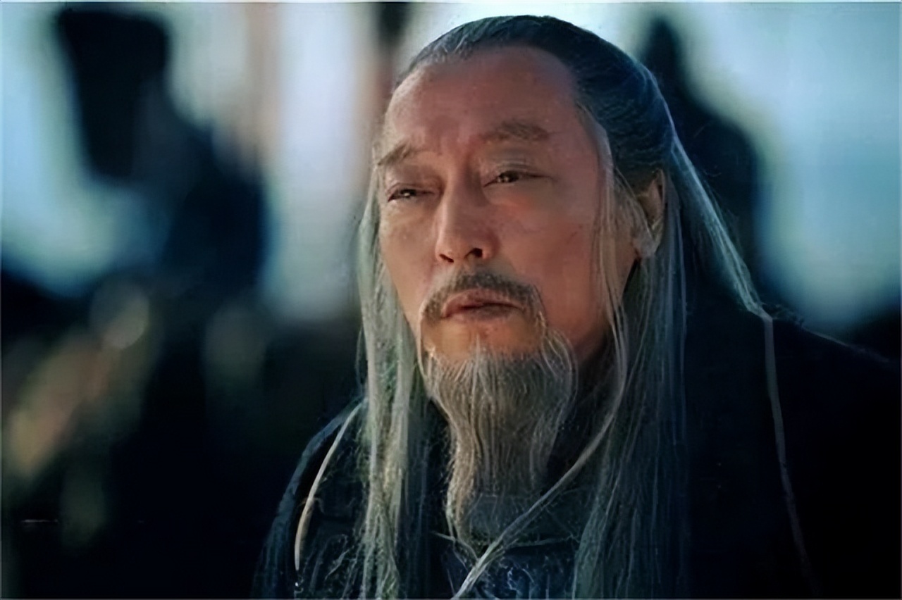 诸葛亮临死后司马懿痛哭,诸葛亮临死前安排谁吓走司马懿