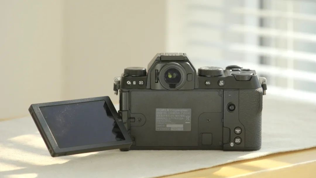 富士x-s20搭配什么镜头性价比高,富士x-S20评测