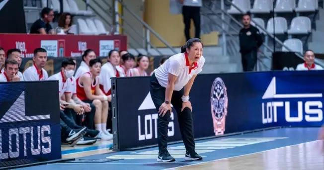 领先32分被逆转中国女篮后继无人,中国女篮32分惨败李梦21分