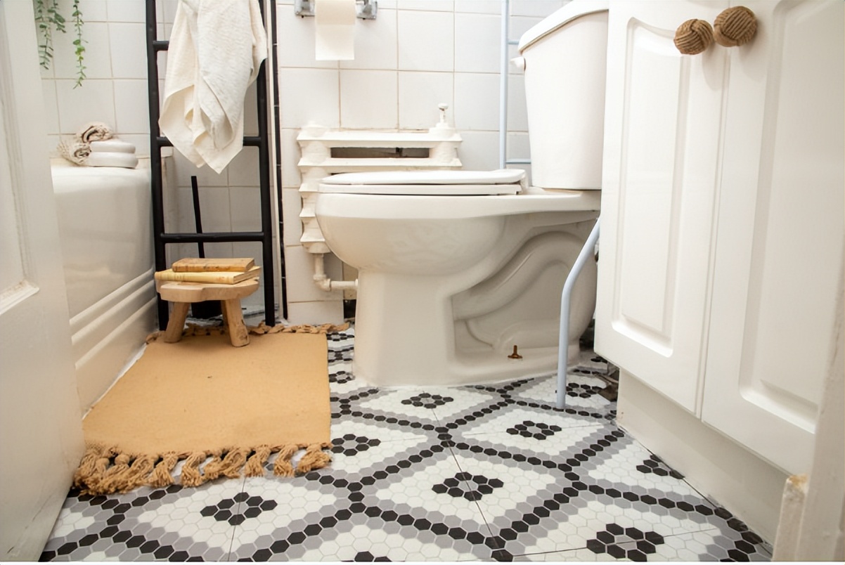 厉害！空姐花$500把破公寓改成法式庄园豪宅风！