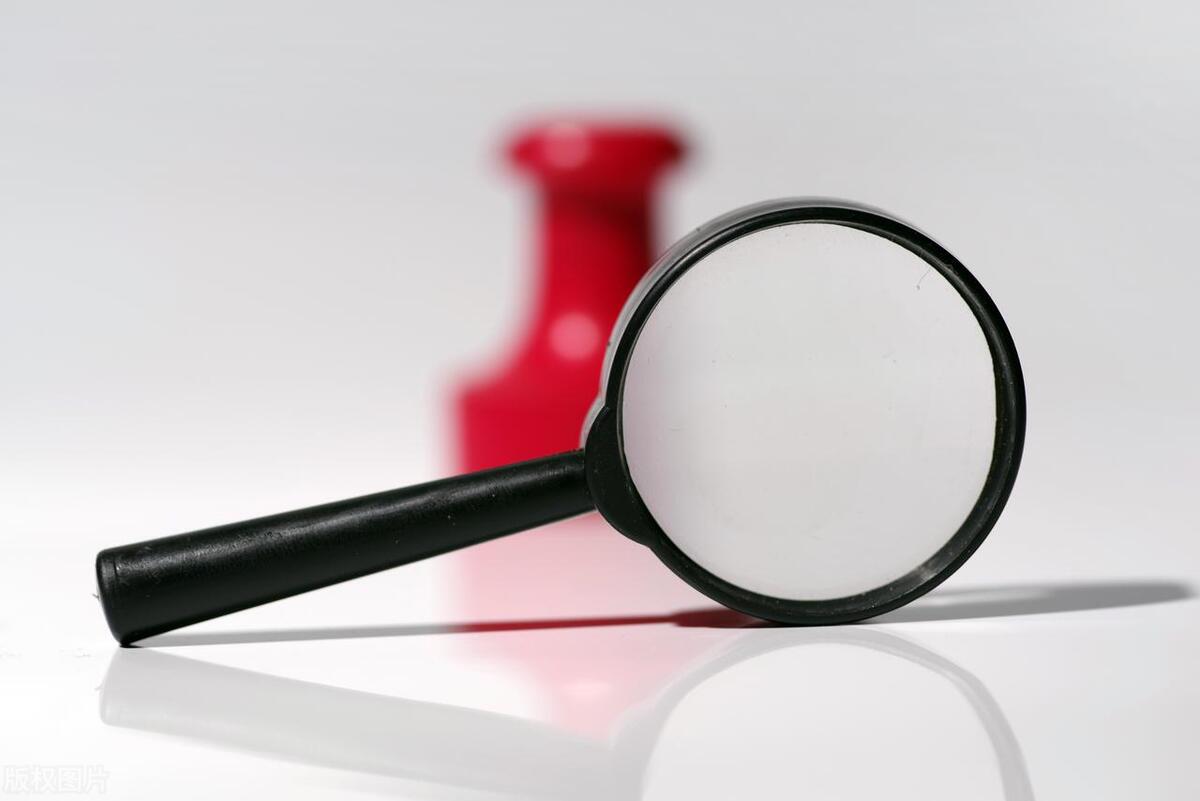 以借为名不还公款是否构成贪污罪,与贪污犯共谋贪污构成什么罪