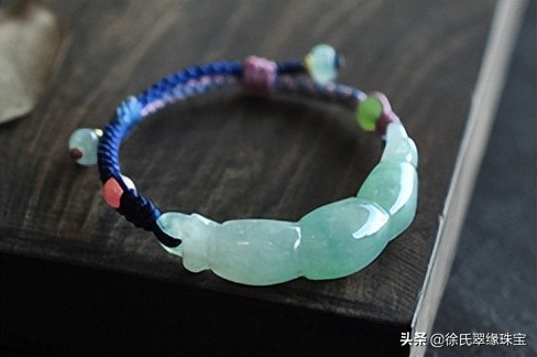 陪伴了好多年的镯子摔坏的说说,陪伴了八年的镯子取下后的心情