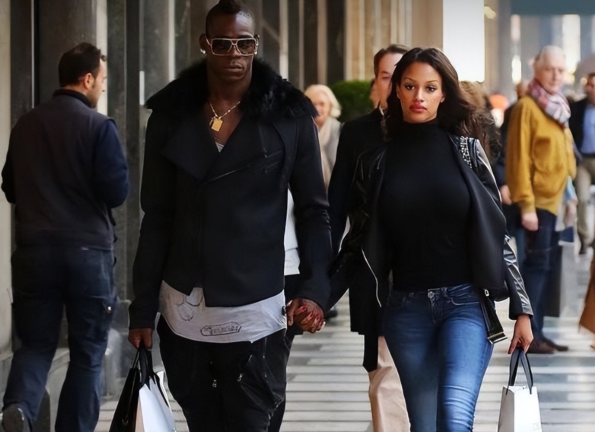 巴神和他的女友,巴神身材