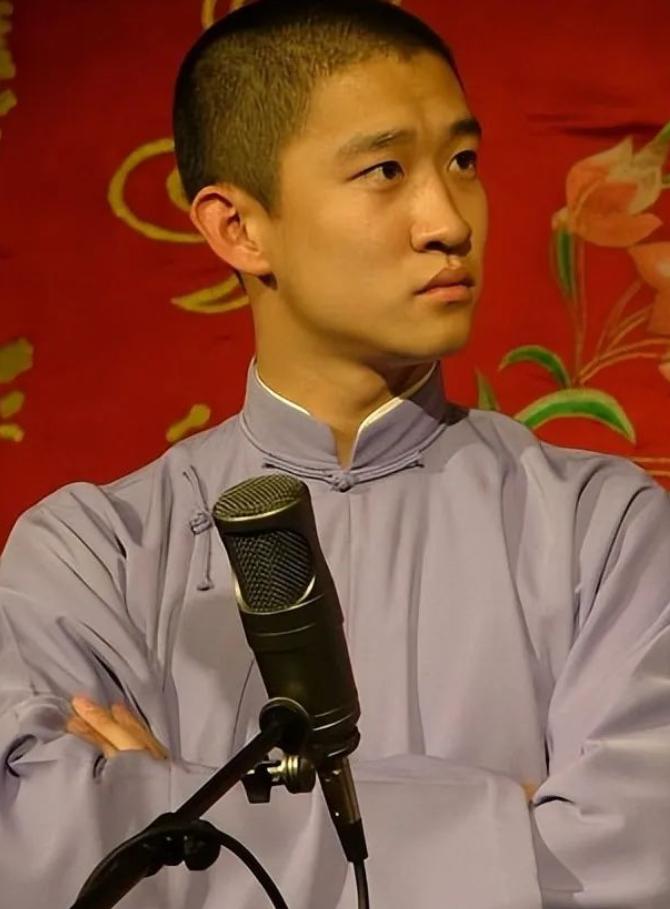 曹云金何云伟为什么离开德云社,曹云金何云伟李菁为啥离开德云社