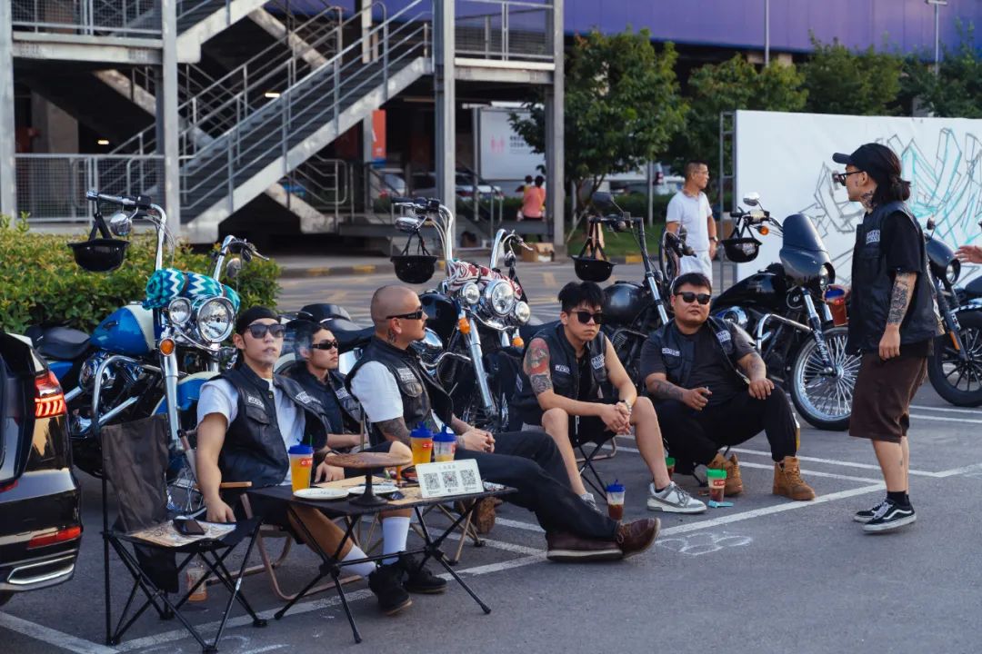 摆摊日入两千,摆摊日入一两千