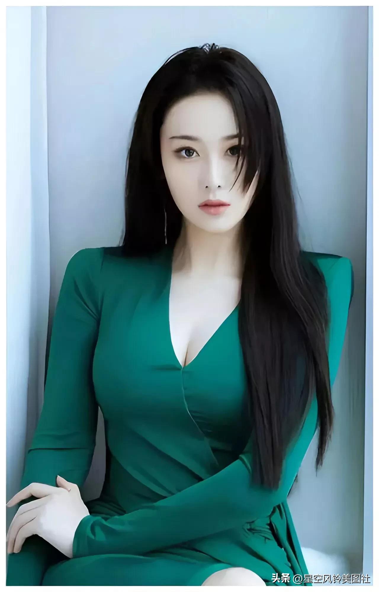 曾经丑闻缠身的女明星,曾多次绯闻缠身的女明星