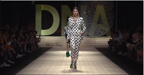 他泰颜值一姐情商这么低？频频迷惑发言引发争议，如今脸也崩了？