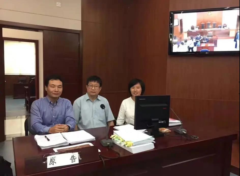 保护百鸟之王绿孔雀,中国的百鸟之王绿孔雀