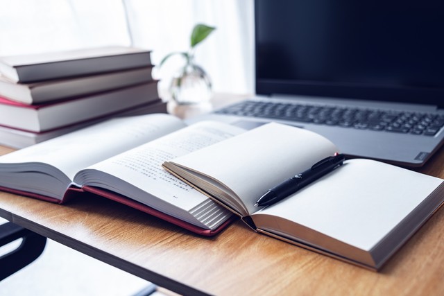 商业机密文件随身带，初志笔记本给足安全感