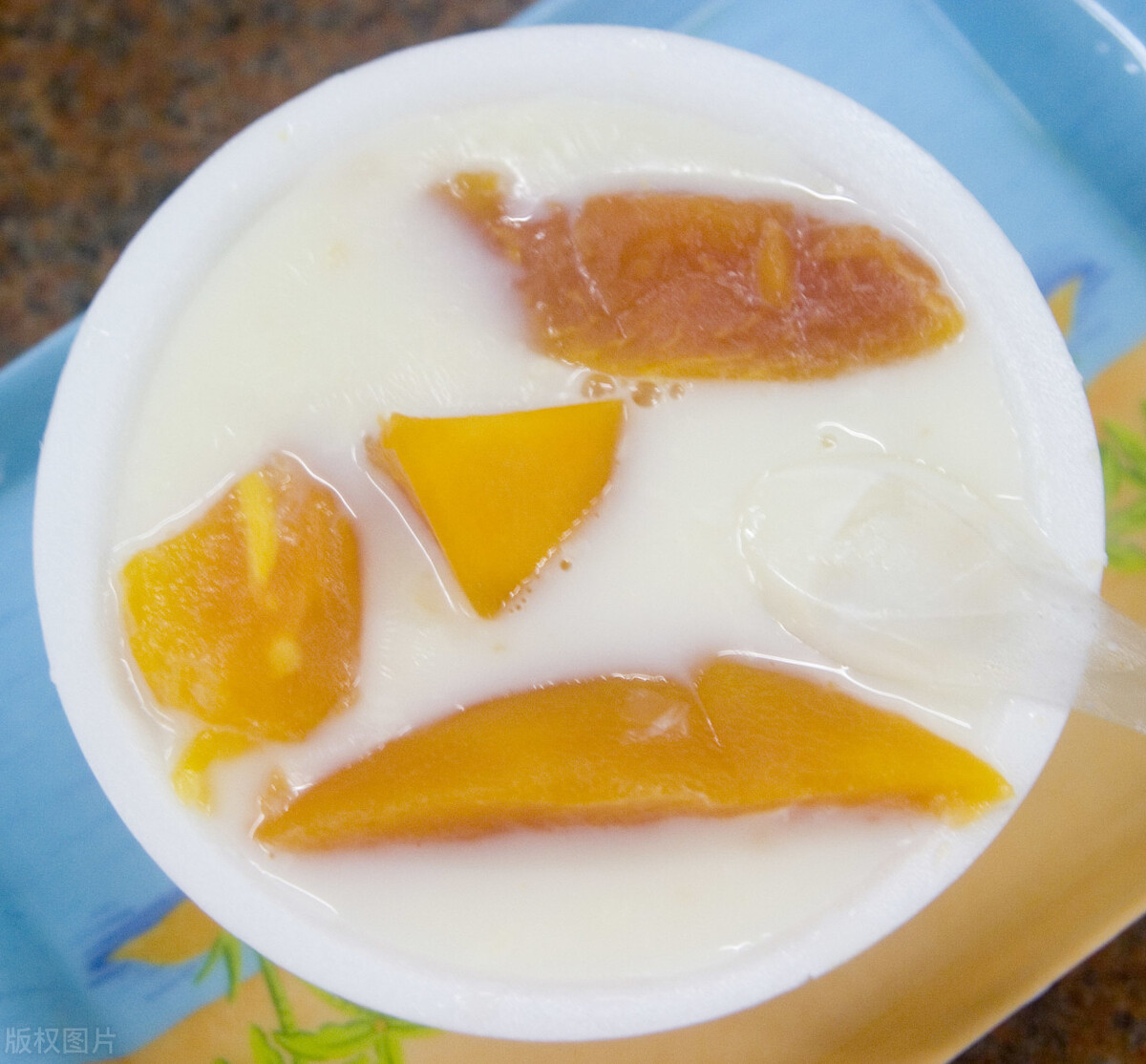 木瓜可以和奶一起炖吗,木瓜炖奶真的能丰胸吗