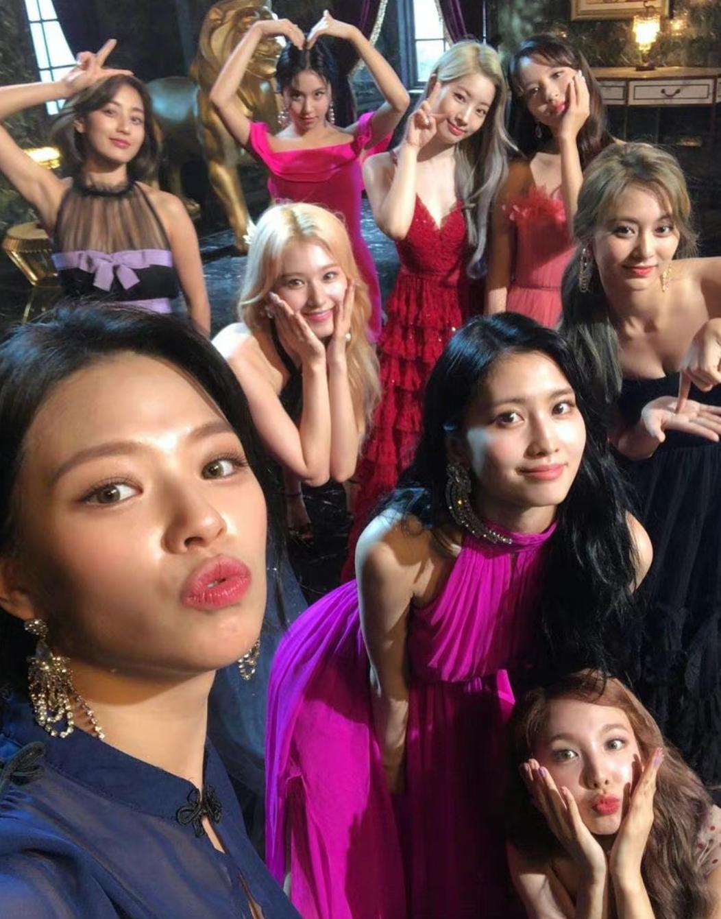 从人气垫底到拥有百万直拍的鬼马爱豆！她怎么变美的？