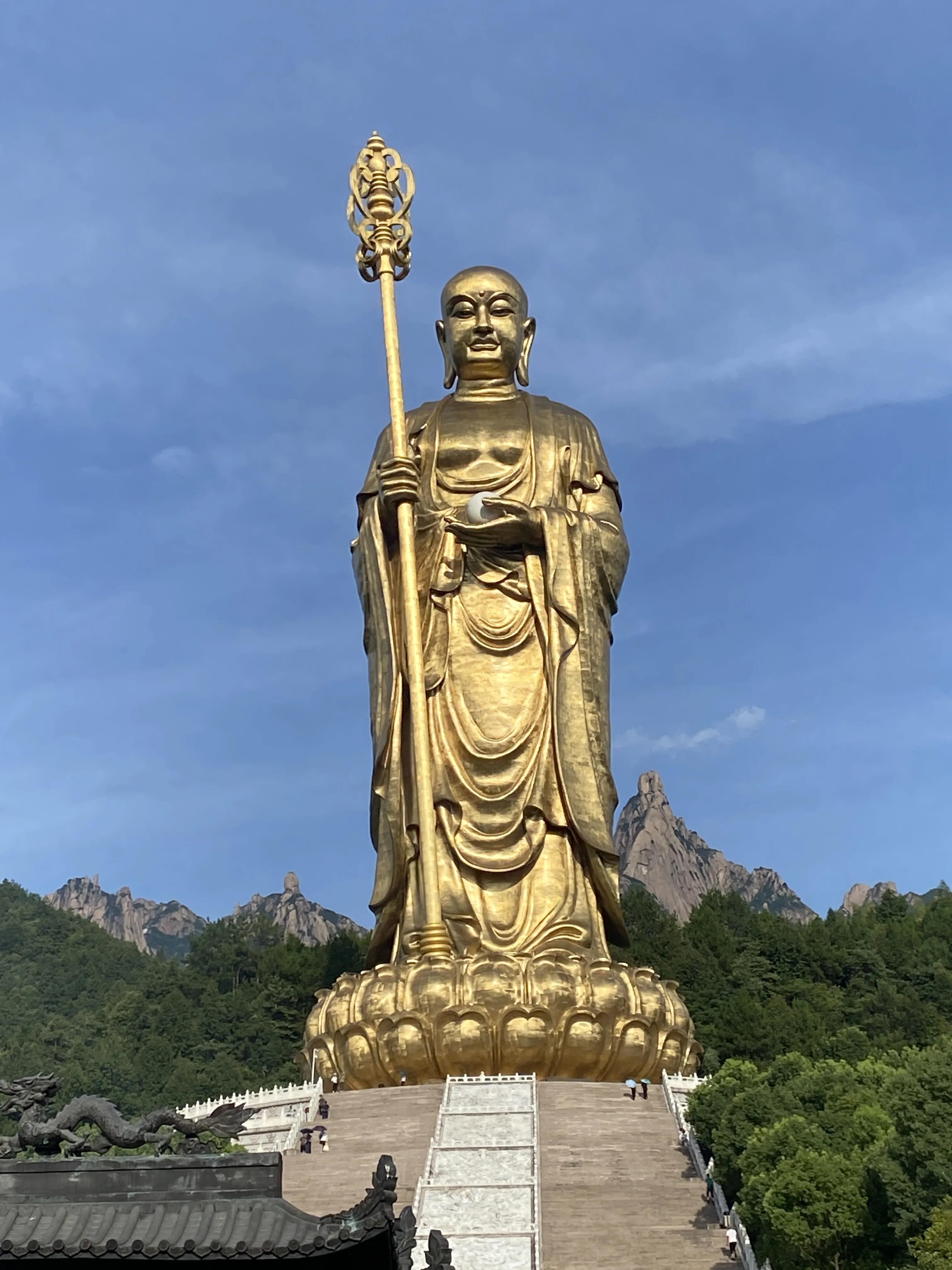 梵净山是佛教四大菩萨道场,佛教四大菩萨的道场分别在哪里