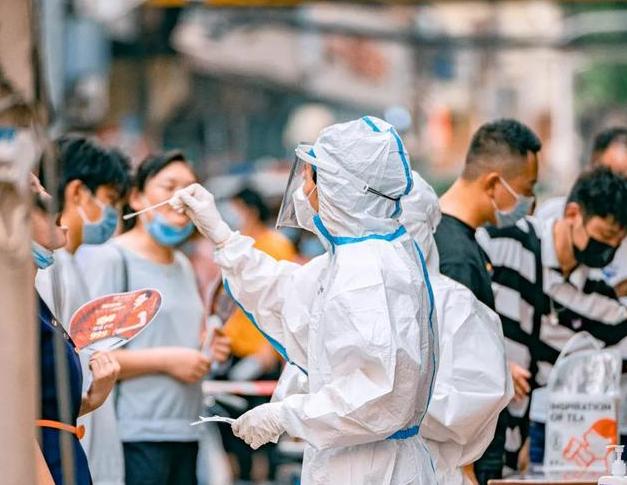 核酸检测员一月10万,做核酸医护人员有工资吗