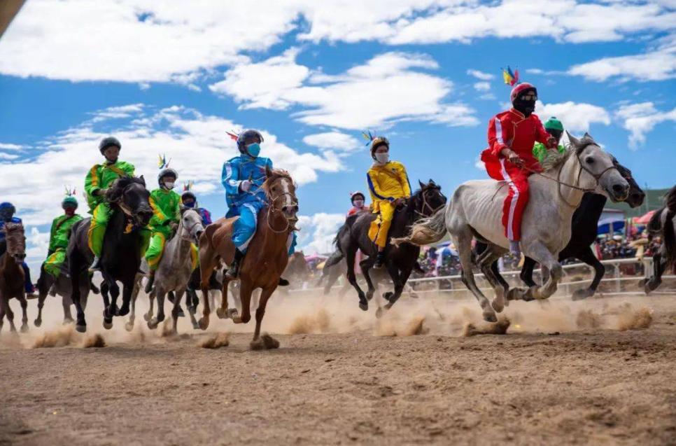 乡村足球赛事意义,乡村篮球赛火爆的原因