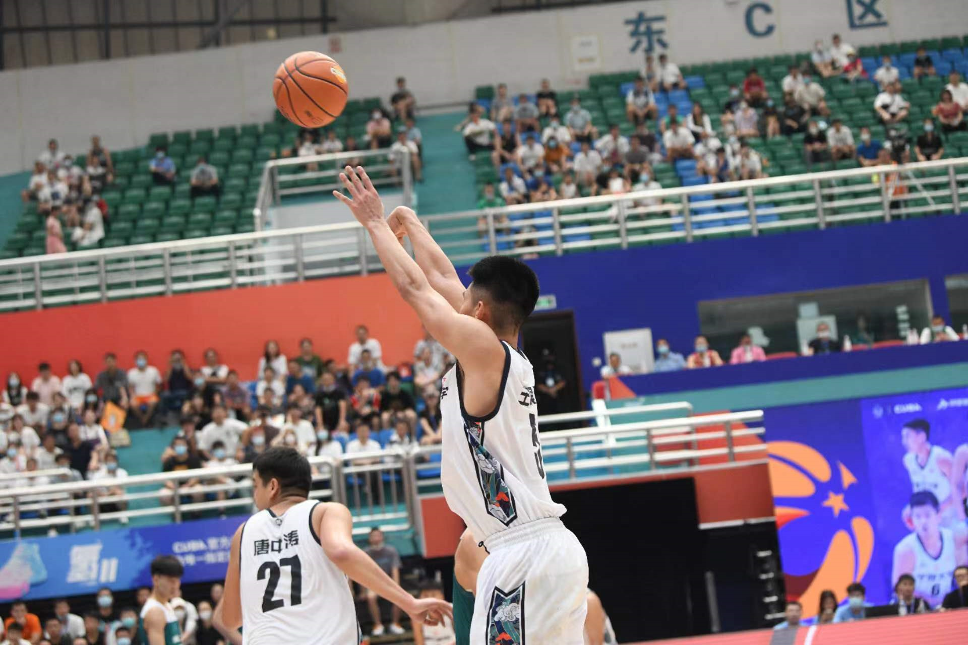 青春无畏逐梦扬威什么意思,我们的口号是青春无畏逐梦扬威