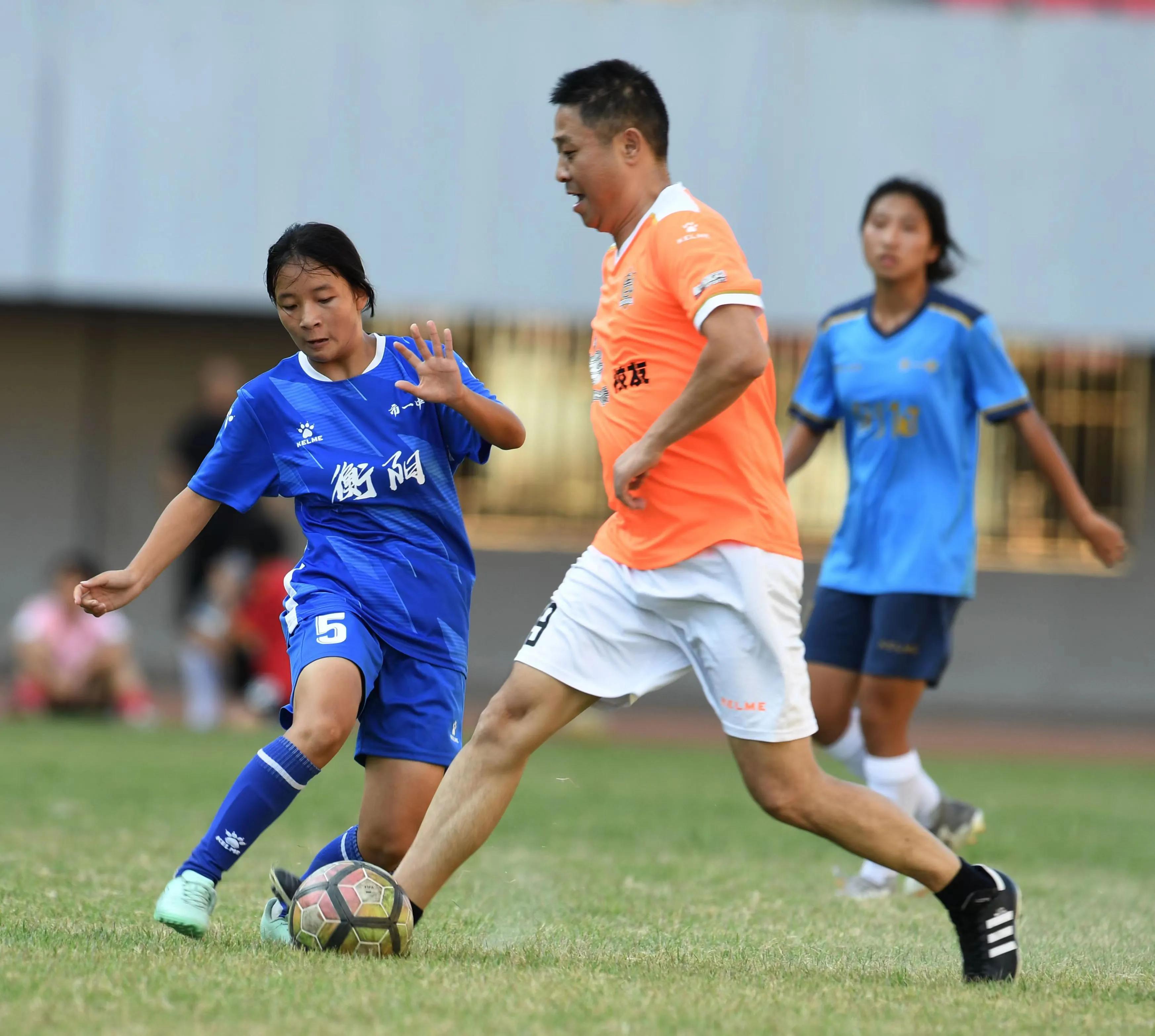 长沙老校友队上周末应邀约战衡阳女足本周末切磋岳阳女足