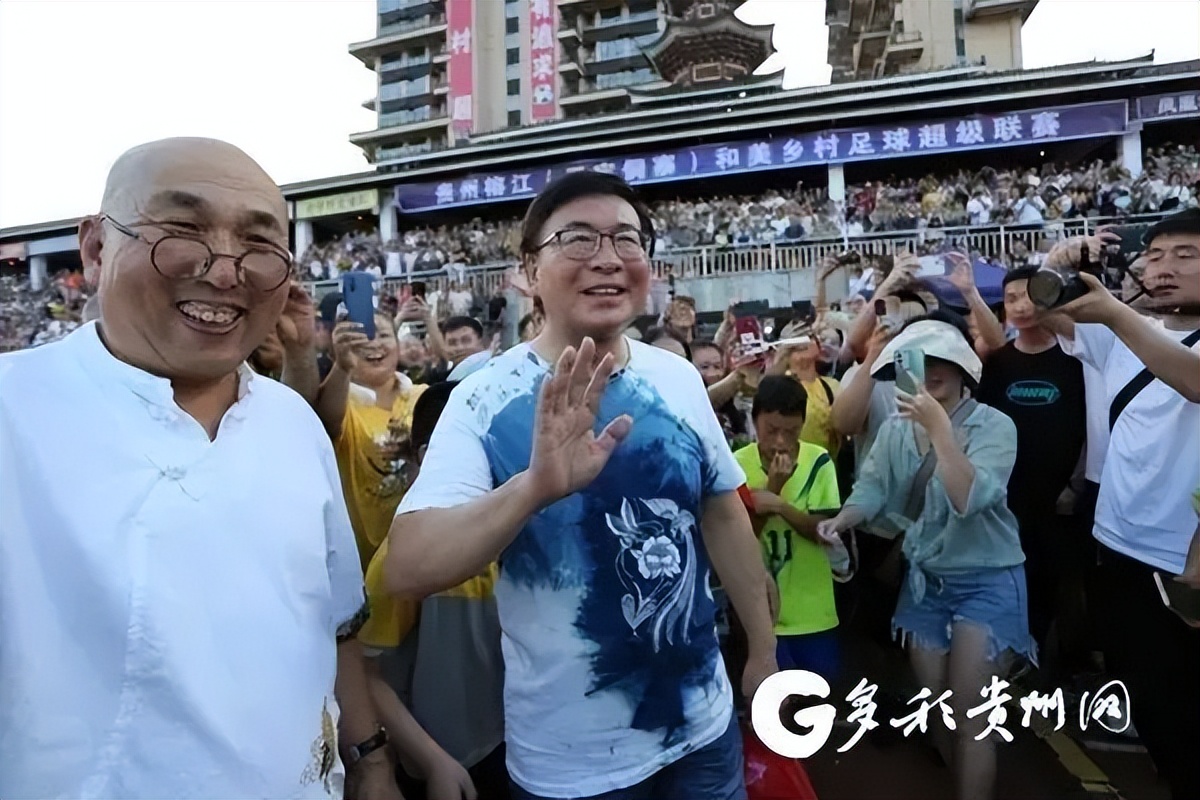 村BA后村超再次霸屏!木匠、瓦匠、肉摊老板的纯粹足球打脸了谁?