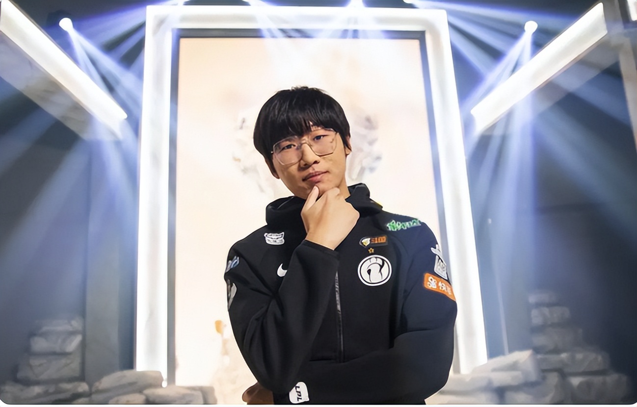 ning评价theshy男枪,年度最佳上单theshy最佳打野ning