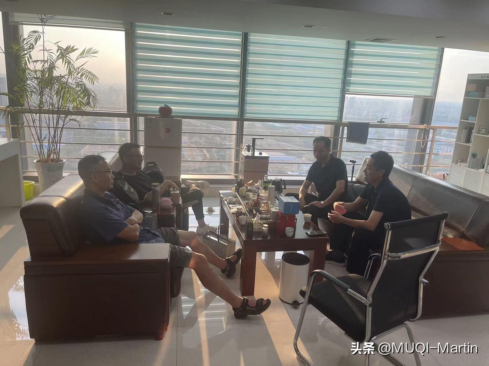 美容专家李蜀华医生、韩束品牌联合创始人陈育新到访木齐科技