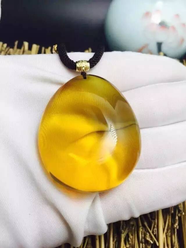 琥珀世界上最大的,世界上最著名的琥珀在哪里