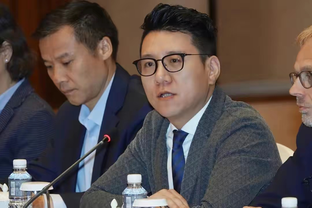 无地自容！印度人嘲讽中国足球，中国名记显尴尬，杜兆才无言以对