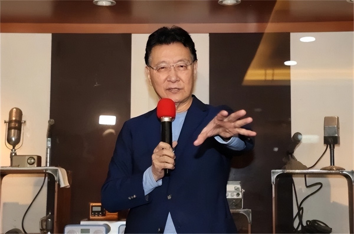 揭开赵少康和*智英黎**勾结的历史，赵少康之子是*智英黎**的得意门生