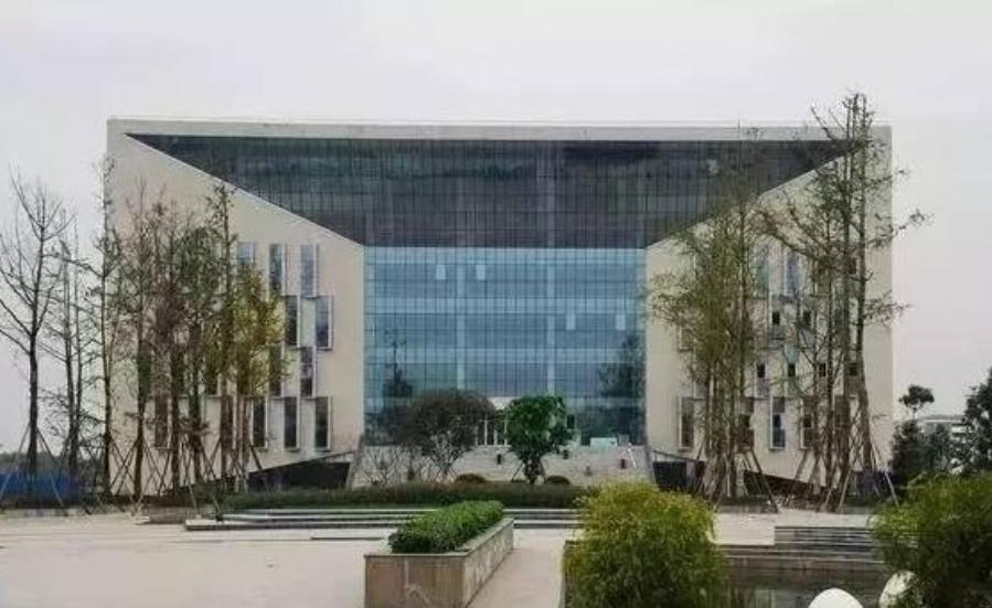 易中天讲的中国人,易中天成都人的特点