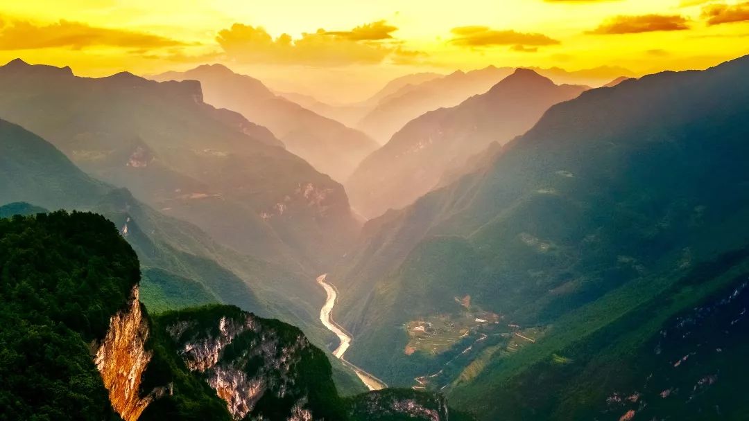 关于四川旅游的诗句古诗词,关于四川景色优美的古诗句