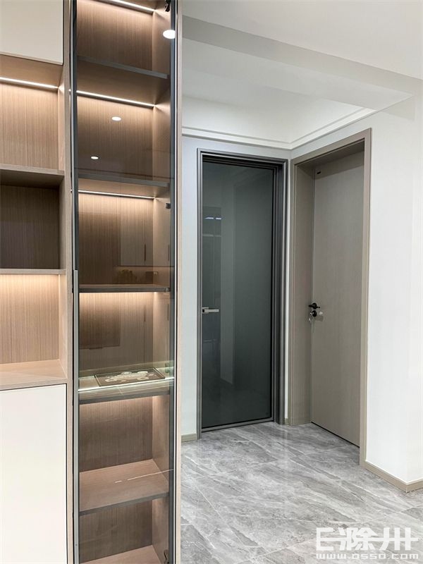 驱车一小时看了一个二十米的古镇,驱车半个小时才到达目的地