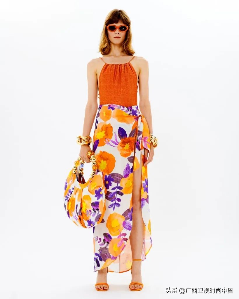 很热怎么穿,夏季天热怎么穿才够时尚