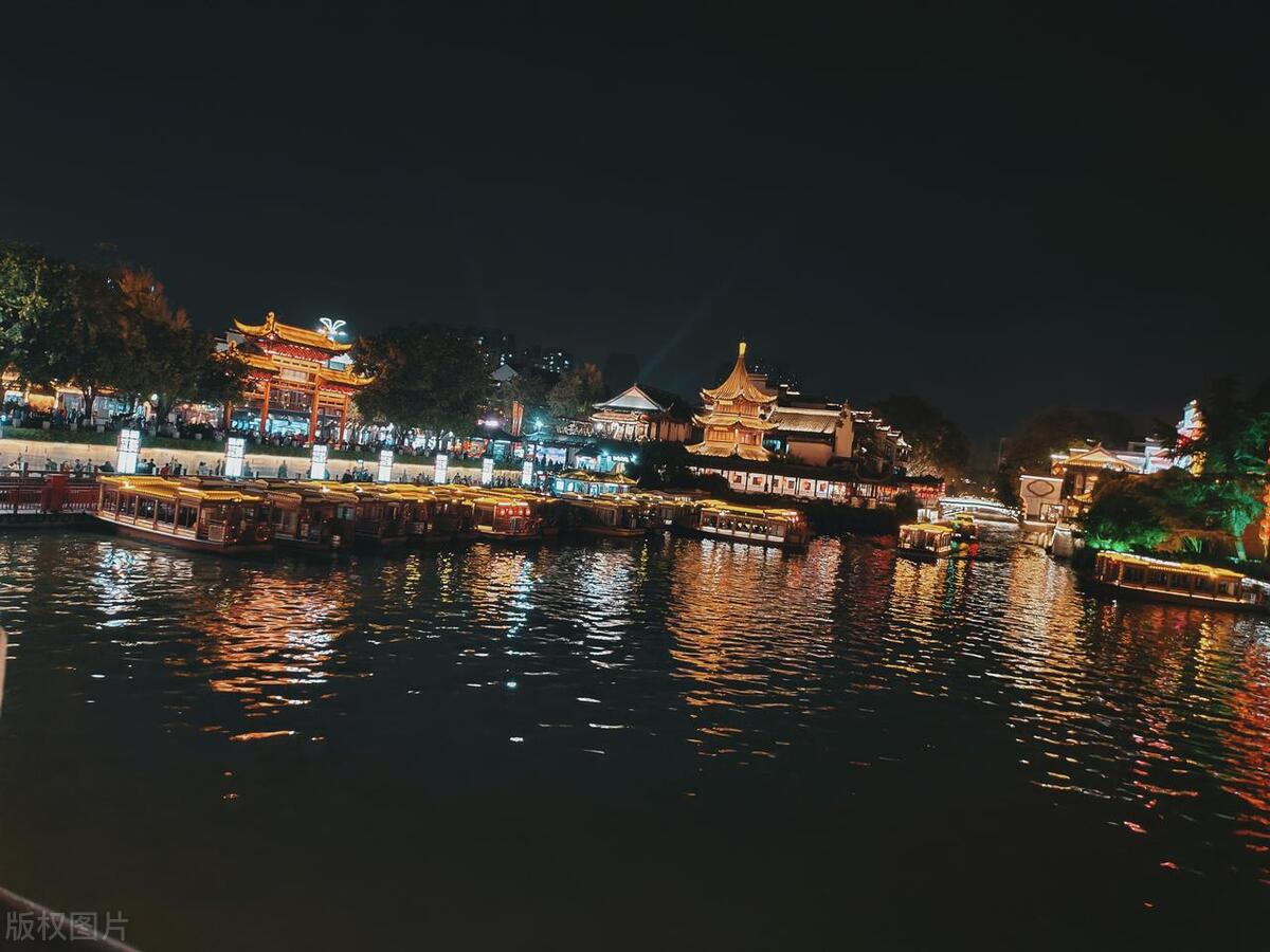 喜欢美食的朋友不要错过,喜欢美食的人要去哪些城市旅游