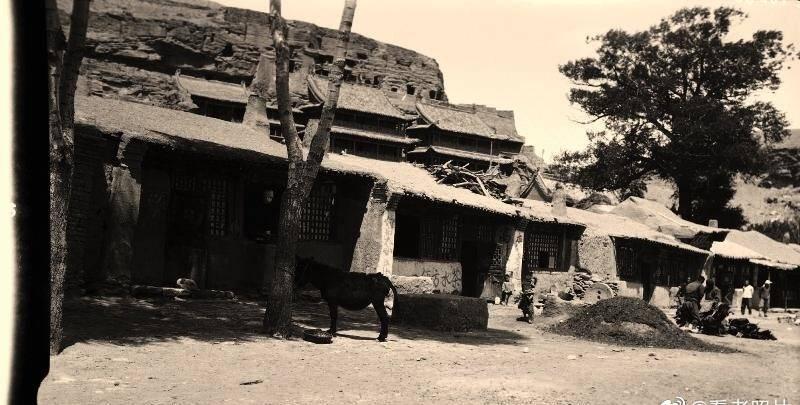 日军当着国军的面杀俘虏,日军侵华兽行