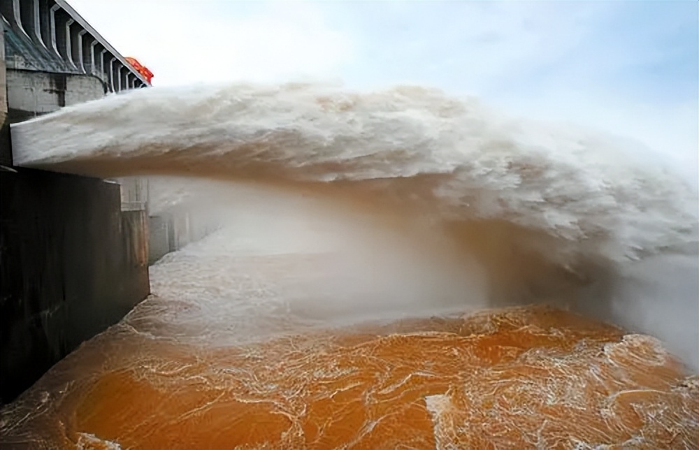 往年智利地震真实现场视频,智利发生地震死了多少人