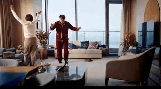 贾玲王炸电影完整版,沈腾贾玲王炸