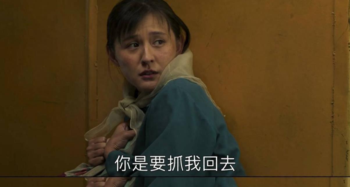 这位女明星穿性感衣服，把“诱惑”推到了极限