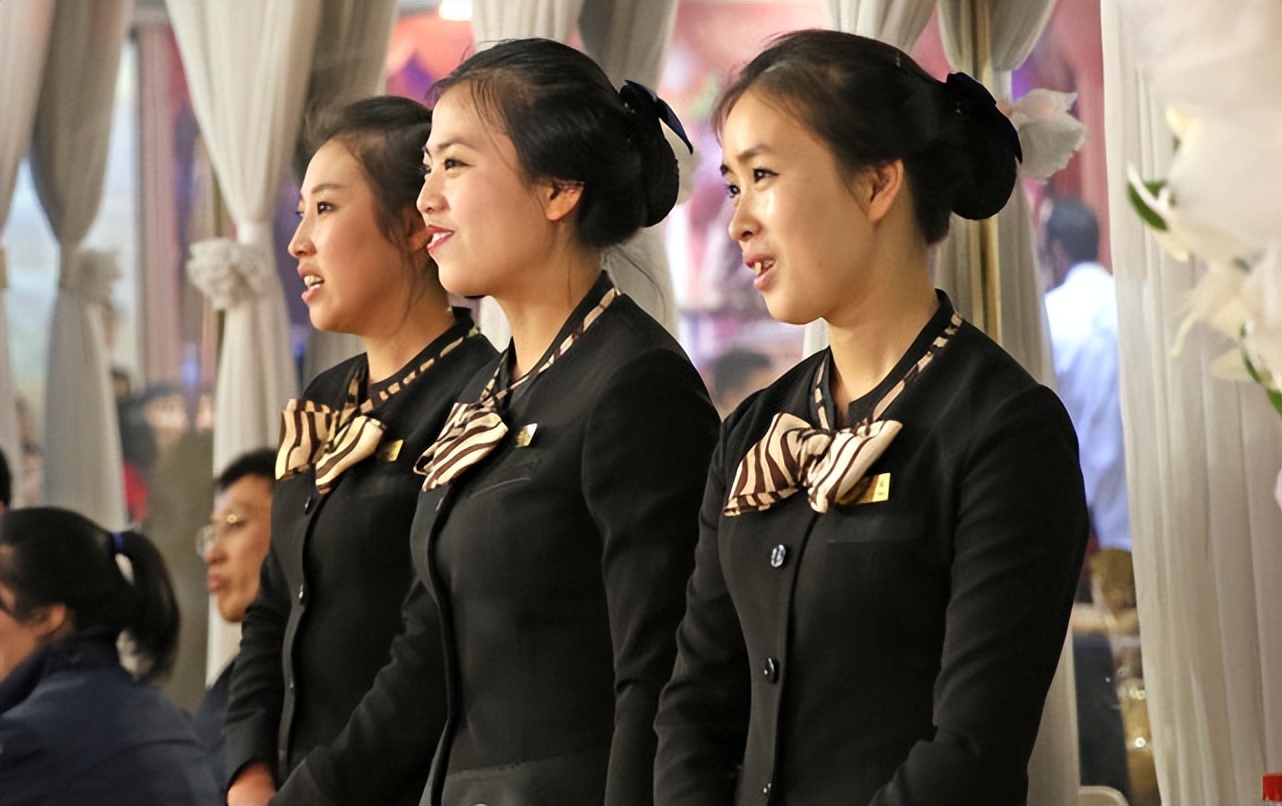 朝鲜女性喜欢什么样的男人,朝鲜民族衣服特点