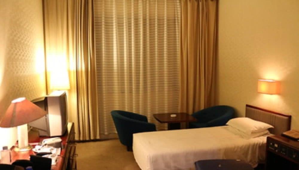 朝鲜美女娶中国小伙,朝鲜姑娘嫁中国小伙子