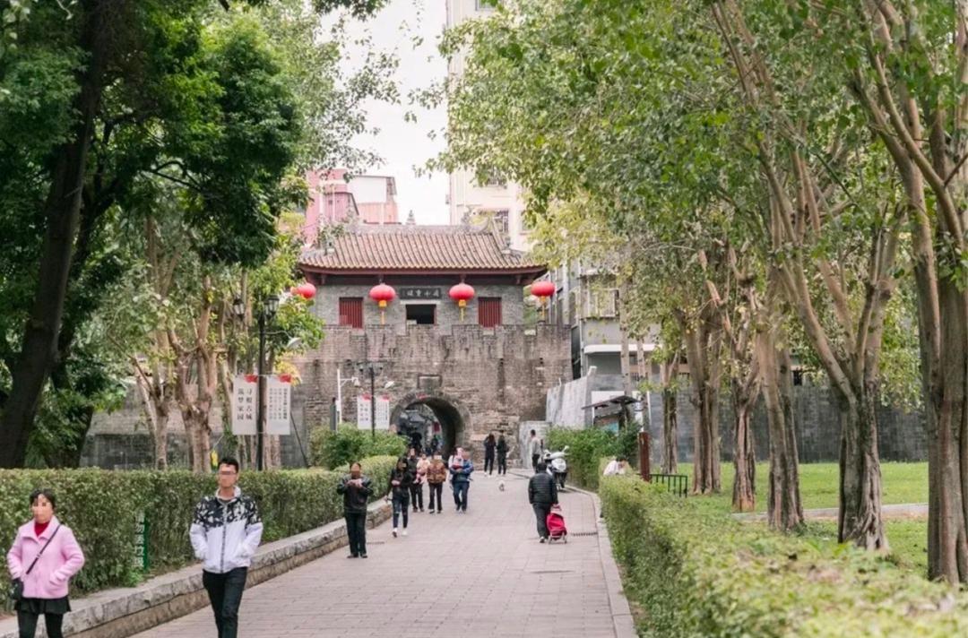 地铁深圳一号线哪里好玩,深圳1号线营业时间