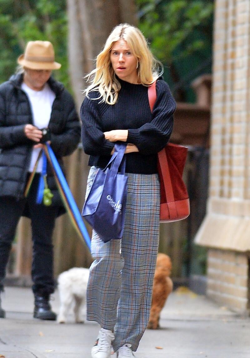 冬季穿羊绒西裤,冬天加厚不加绒的西裤穿着会冷吗