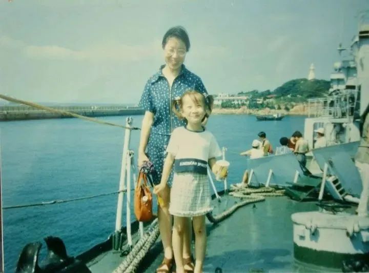 让全网心疼的豆豆，终于上小学了：爱，是治愈一切的良药！