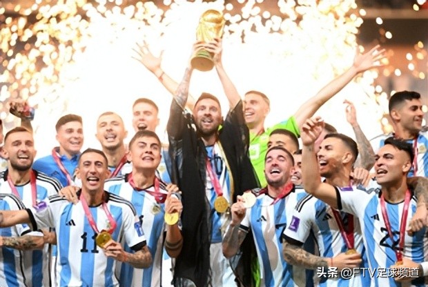 教练席上的球员,教练席