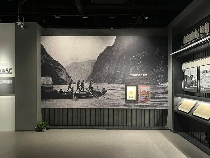 逆境抱团！汤石照明拟并购大峡谷