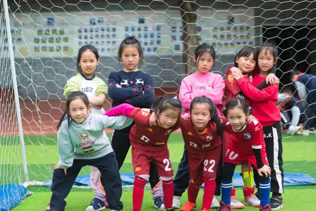 第六届小学足球联赛,班级足球联赛资料